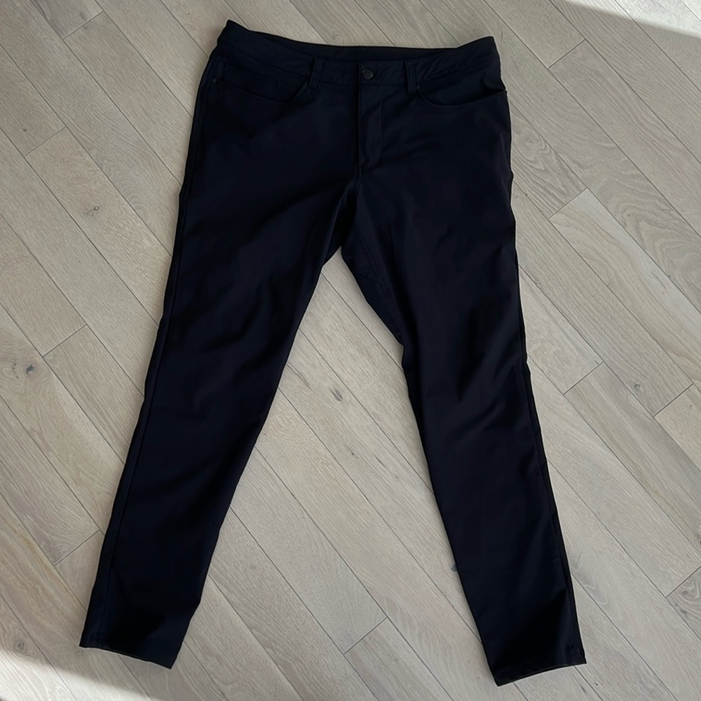 Lululemon ABC Pant Black Slim Size 34 Waist 32 Length